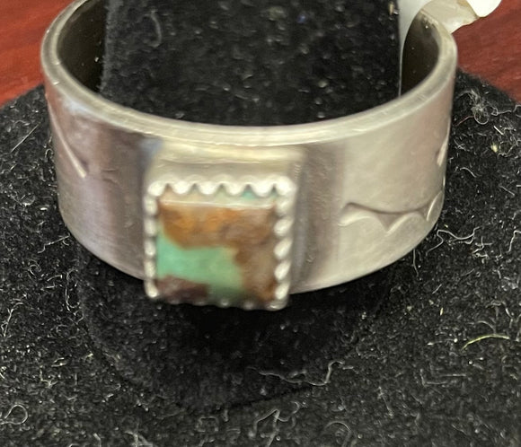 Sterling ring w square stone